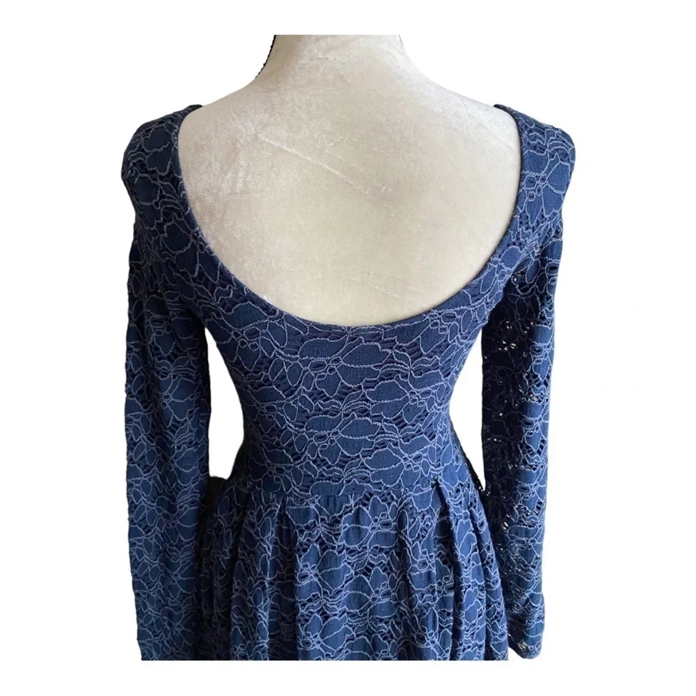 FREE PEOPLE-BLUE LACE DRESS-SIZE SMALL